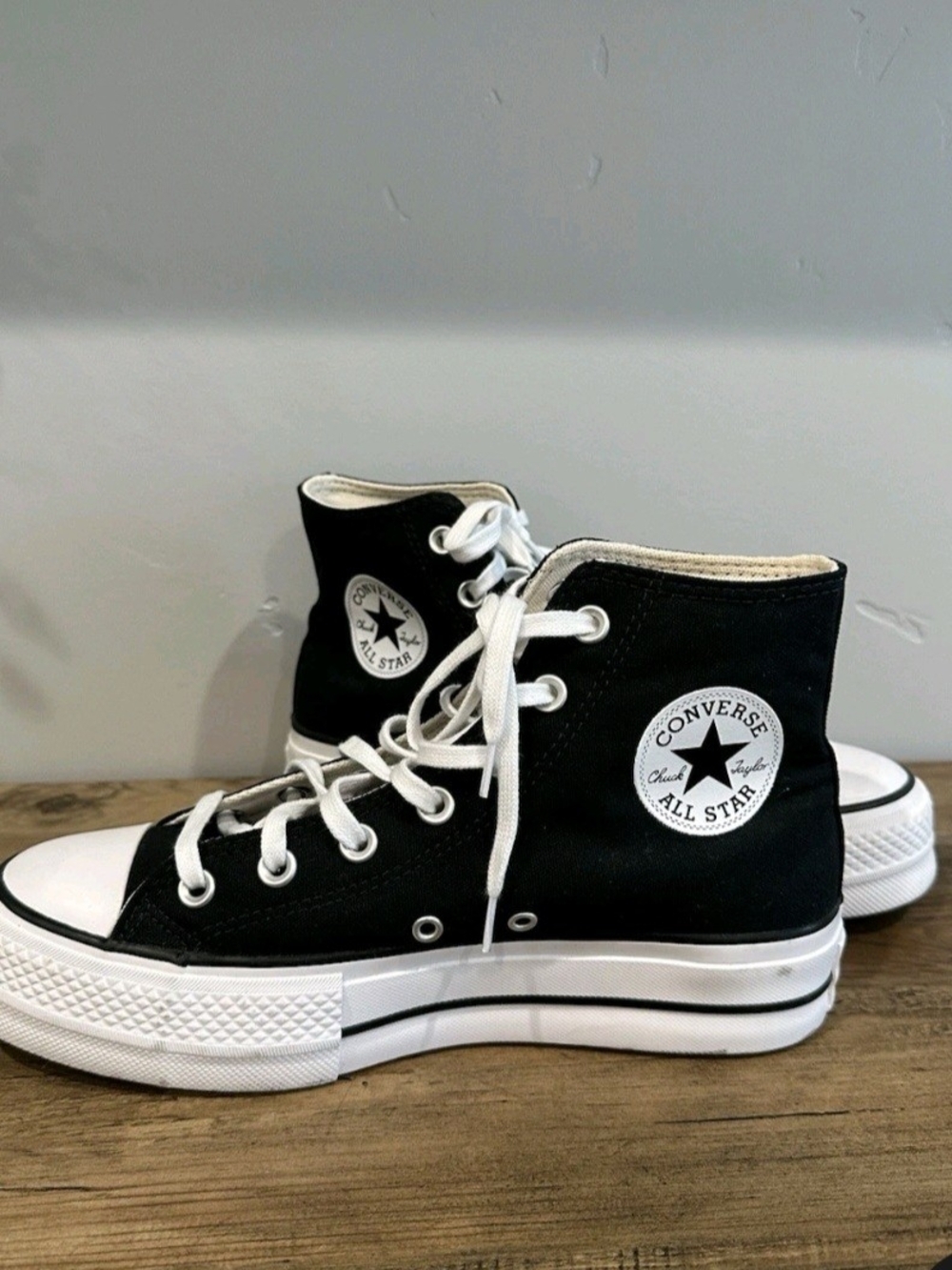 Converse Chuck Taylor All Star Black Platform High Top Sneakers. Size 9